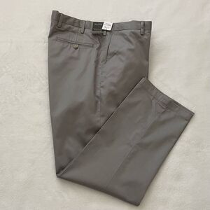 Jos. A. Bank Tailored Fit Wrinkle Resistant Gray Pants Men’s Sz 40x29